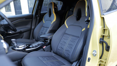 NISSAN JUKE HATCHBACK 1.6 Hybrid N-Connecta 5dr Auto view 10