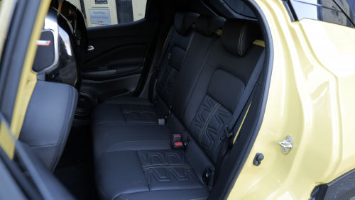NISSAN JUKE HATCHBACK 1.6 Hybrid N-Connecta 5dr Auto view 11