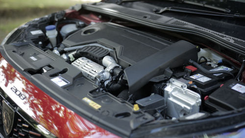 PEUGEOT 208 HATCHBACK 1.2 Hybrid 145 GT 5dr e-DSC6 view 7